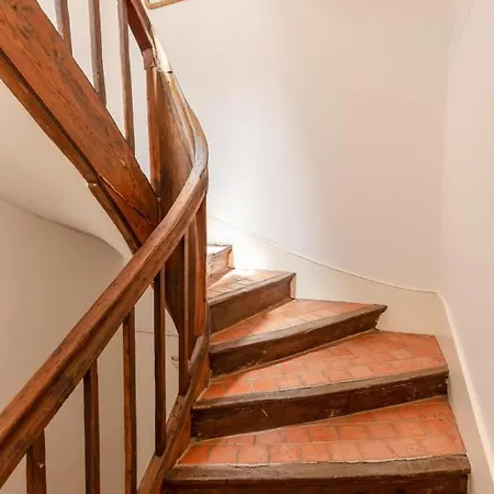 Hypolite 5 New- Elegant Flat - 80 Meters From The Port Of Apartment