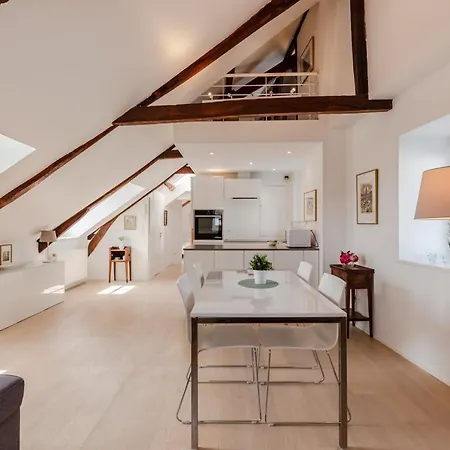 Hypolite 5 New- Elegant Flat - 80 Meters From The Port Of *